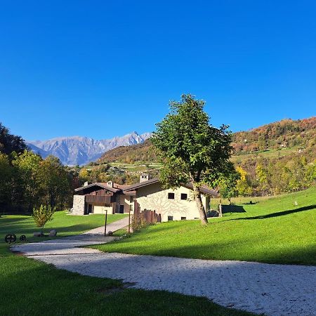 Quader Nidi Nel Verde Bienno Exteriér fotografie