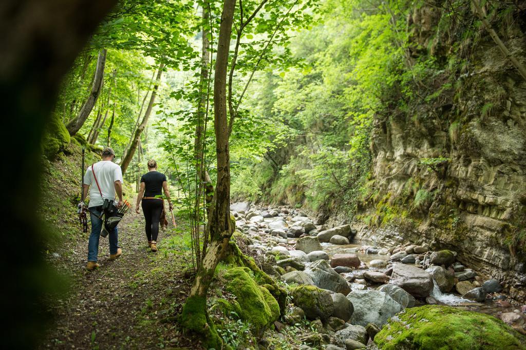 Quader Nidi Nel Verde Bienno Exteriér fotografie